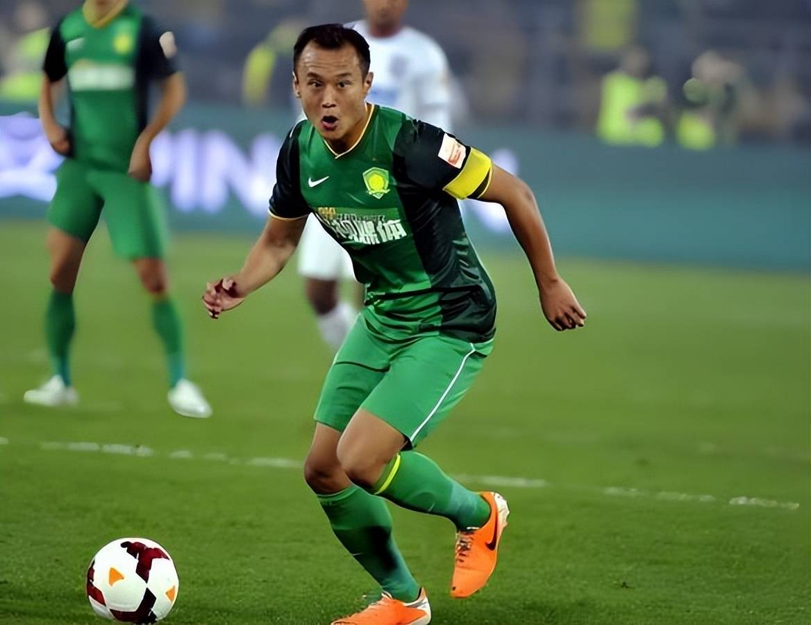 包含北京国安内部会议纪要流出——关键时刻远射贴柱，法国杯使命明确，更衣室氛围转暖的词条