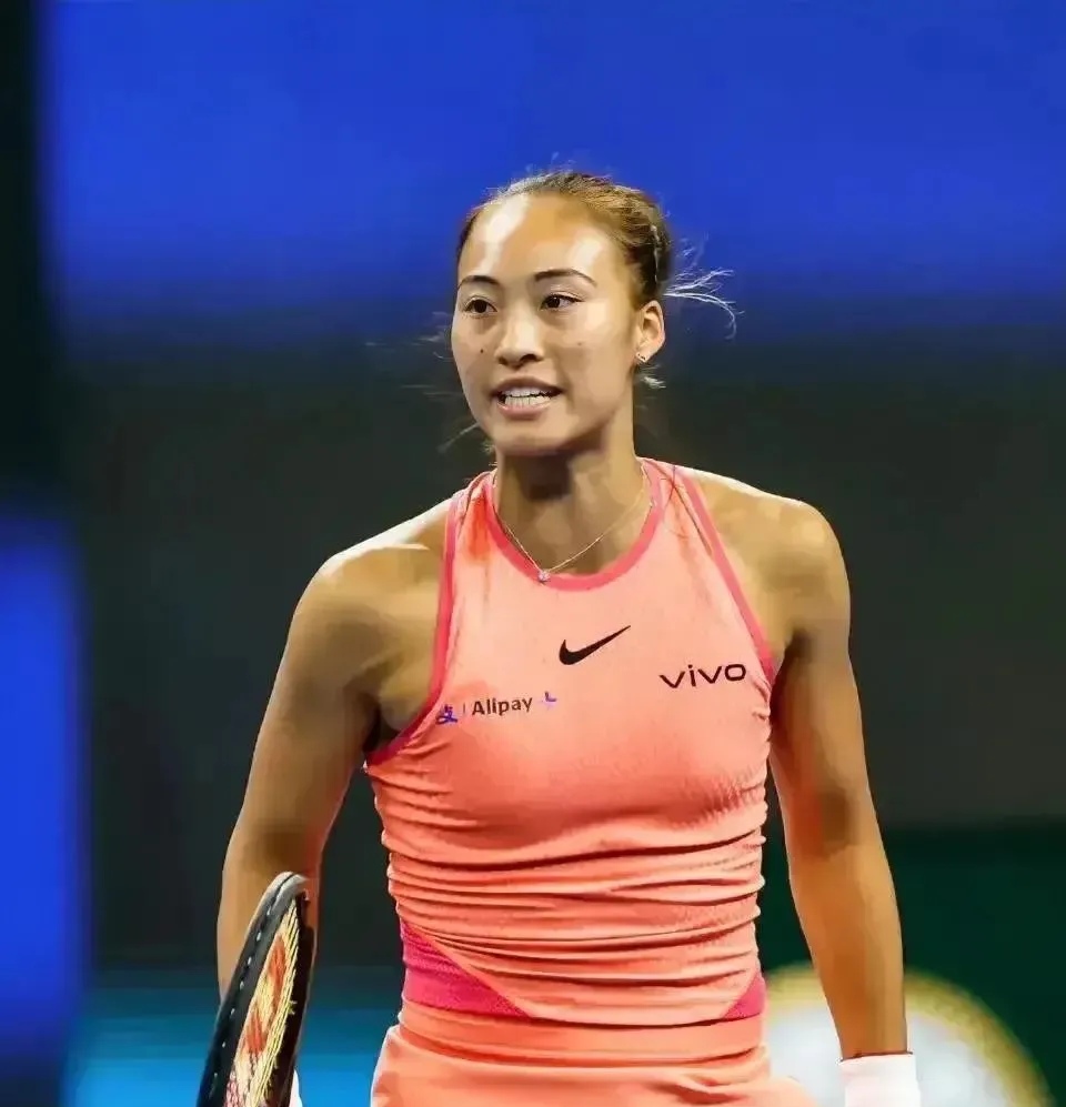 毕尔巴鄂竞技训练开放日；国际比赛日防线松动引欢呼；CBA常规赛在即；球探报告显示潜力的简单介绍