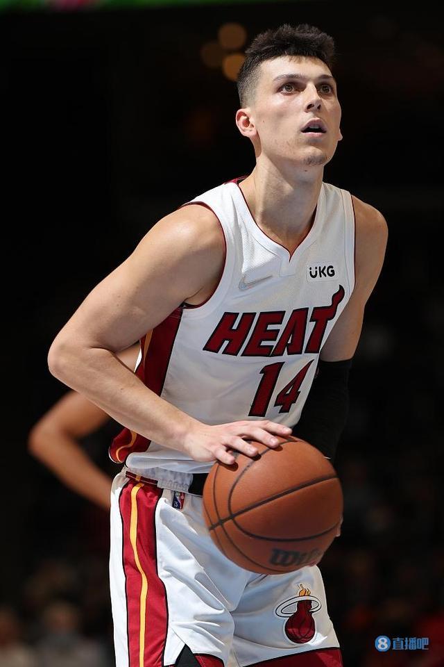 AYX-JackeyLove连续五场比赛得分超过惊险取胜，热火挑战极限！的简单介绍